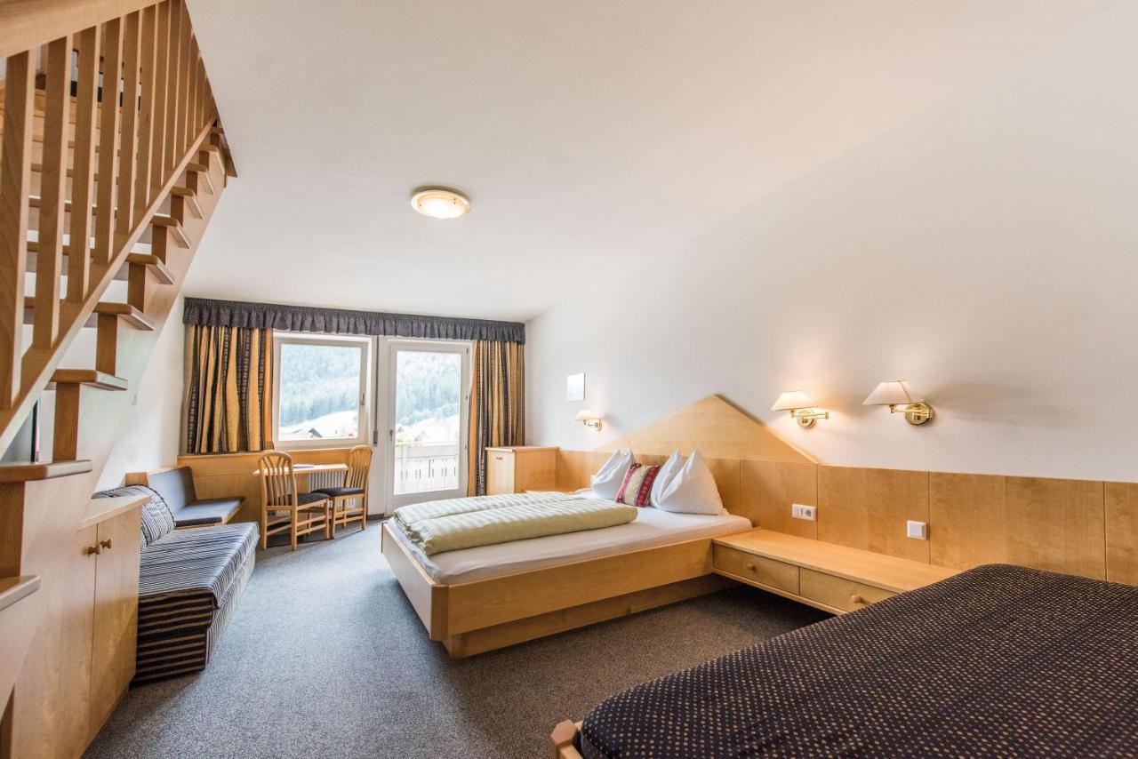לוטאגו Hotel Fronza - Your Hike & Mountain Home מראה חיצוני תמונה